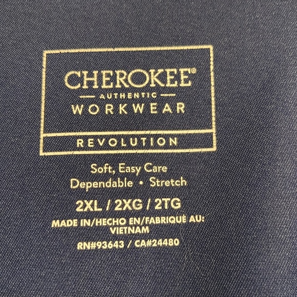 Cherokee revolution scrub top 2XL - Picture 2 of 2